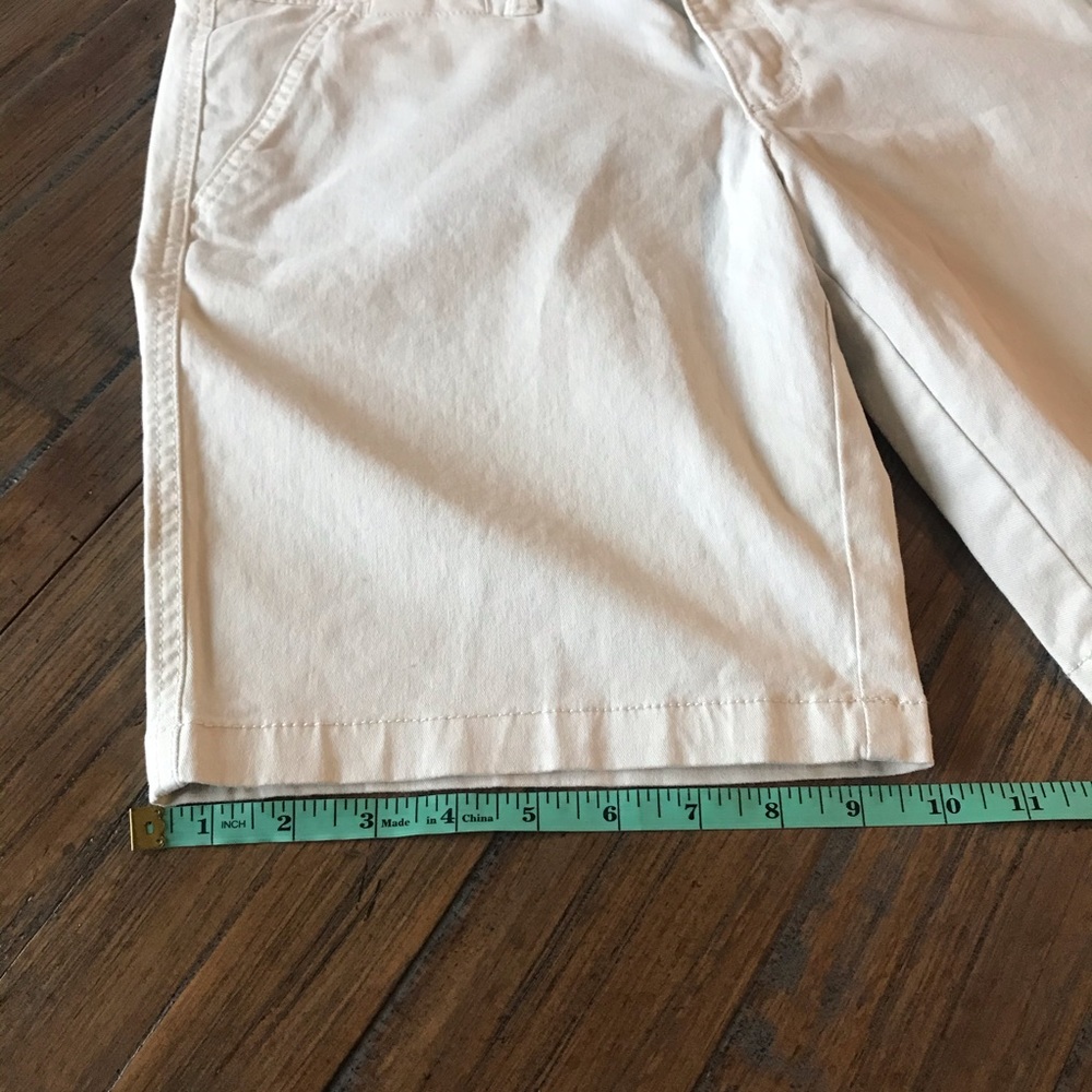American Eagle Outfitters size 8 light tan shorts - Picture 6 of 8